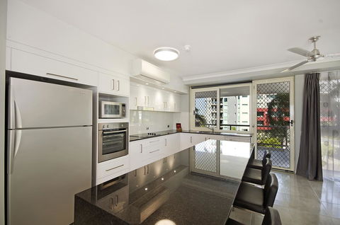 Mariners North Holiday Apartments - Tourism Townsville 33