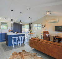 Bed  Breakfast 1 Bedroom Guest House - Tourism Townsville