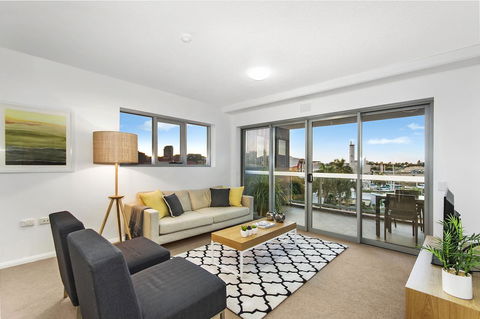 Allure Hotel & Apartments - Tourism Townsville 4