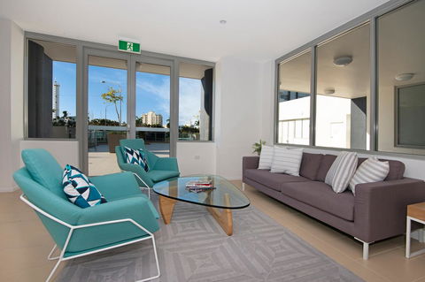 Allure Hotel & Apartments - Tourism Townsville 15