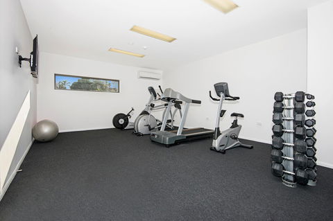 Allure Hotel & Apartments - Tourism Townsville 19