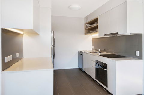 Allure Hotel & Apartments - Tourism Townsville 38