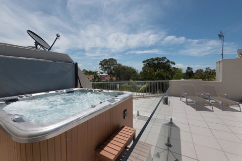 Noosa Tropicana - Tourism Townsville 38