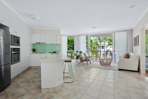 Noosa Tropicana - Tourism Townsville 12