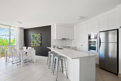Noosa Tropicana - Tourism Townsville 9