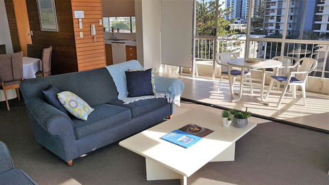 Surfers Chalet - Tourism Townsville 19