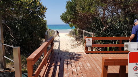 Surfers Chalet - Tourism Townsville 4