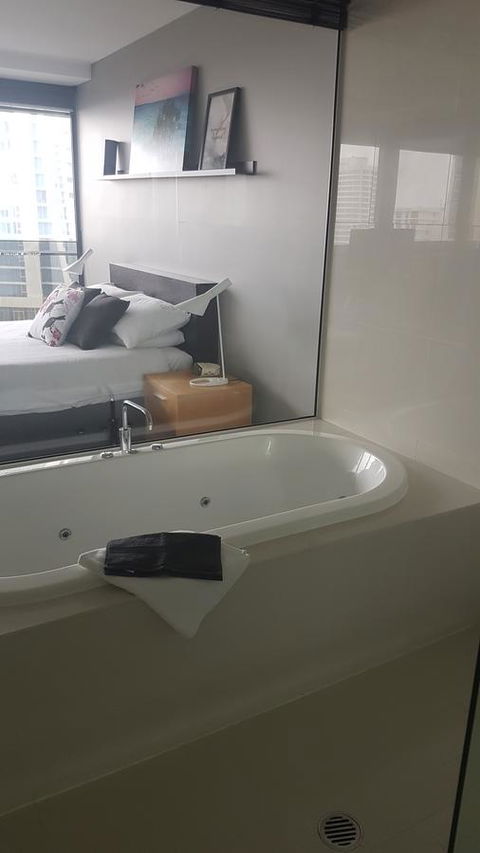 Circle Luxury Holidays - Tourism Townsville 17