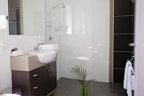 Drovers Motor Inn - Tourism Townsville 13