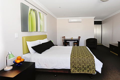 Drovers Motor Inn - Tourism Townsville 9