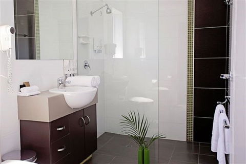Drovers Motor Inn - Tourism Townsville 5