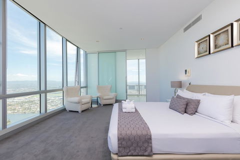 Q1 Resort & Spa - Official - Tourism Townsville 11