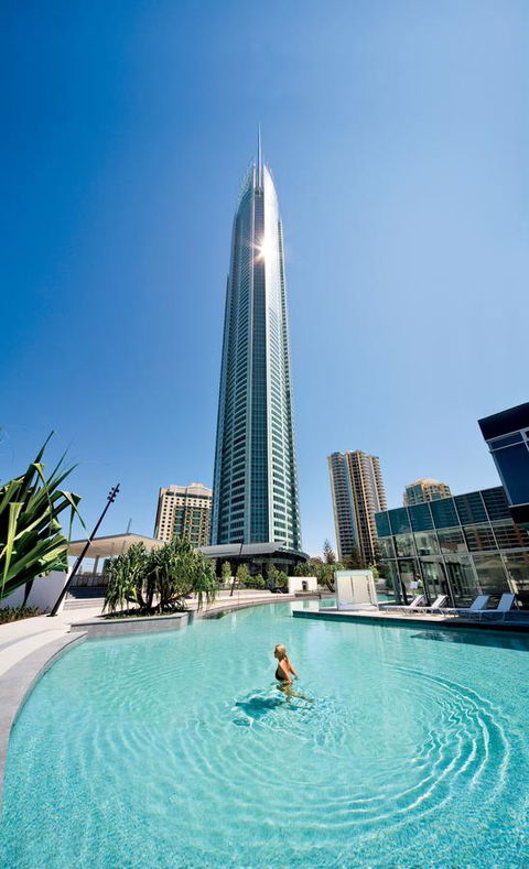 Q1 Resort & Spa - Official - Tourism Townsville 0
