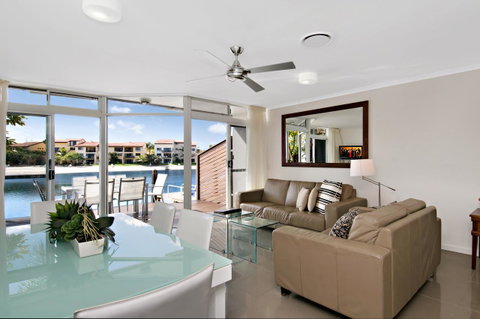 Skippers Cove Waterfront Resort - Tourism Townsville 6