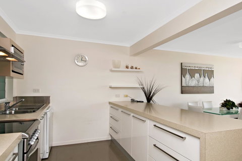 Skippers Cove Waterfront Resort - Tourism Townsville 11