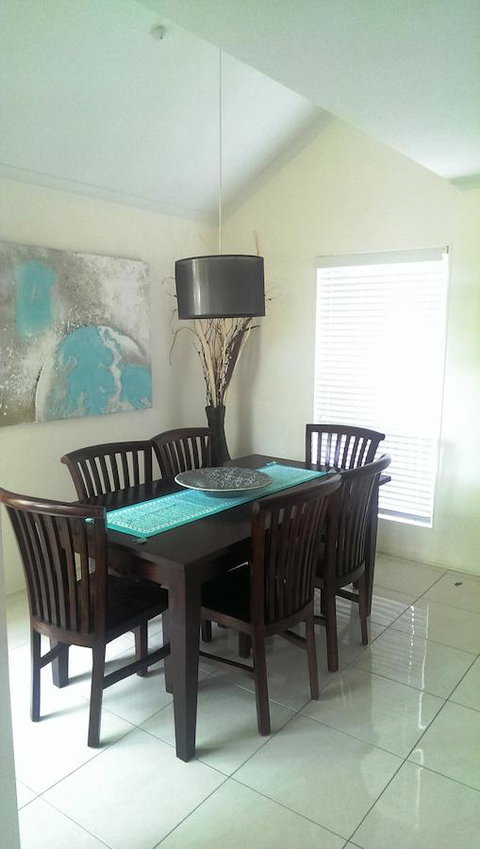 Skippers Cove Waterfront Resort - Tourism Townsville 8
