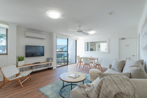 Munna Beach Apartments - Tourism Townsville 15
