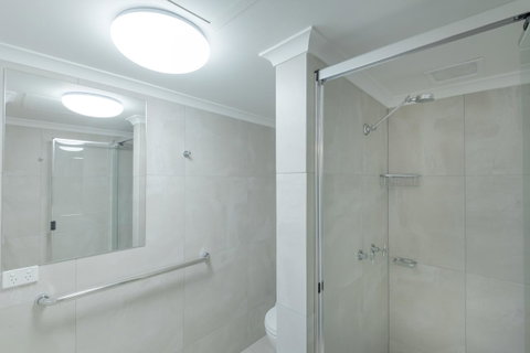 Munna Beach Apartments - Tourism Townsville 28