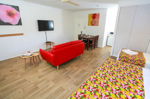 Port Douglas Motel - Tourism Townsville 7