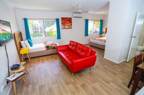 Port Douglas Motel - Tourism Townsville 4