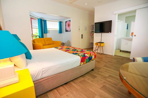 Port Douglas Motel - Tourism Townsville 18