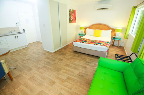 Port Douglas Motel - Tourism Townsville 10