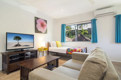 Port Douglas Motel - Tourism Townsville 36