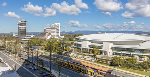 Qube Broadbeach - Tourism Townsville 9