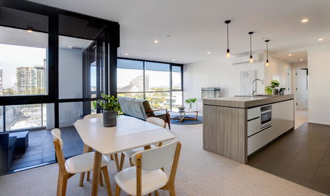 Qube Broadbeach - Tourism Townsville 16