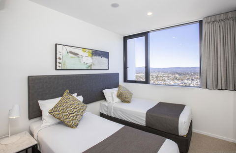 Qube Broadbeach - Tourism Townsville 2