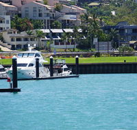 Airlie Seaview Apartments - Tourism Townsville