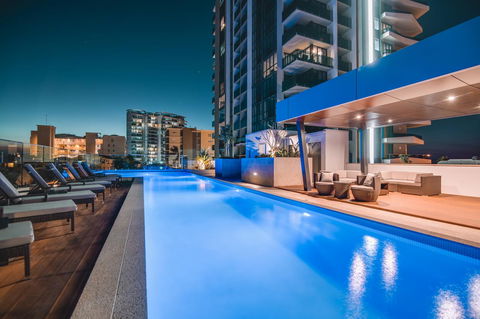Iconic Kirra Beach Resort - Tourism Townsville 20