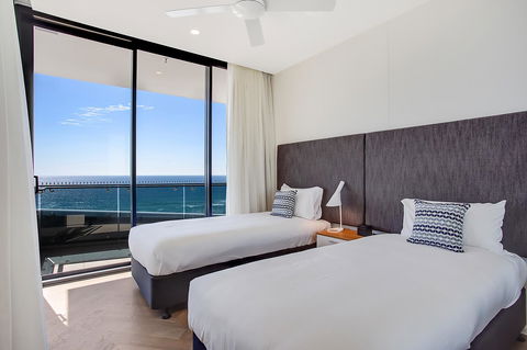 Iconic Kirra Beach Resort - Tourism Townsville 28