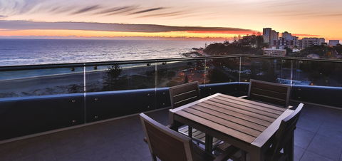 Iconic Kirra Beach Resort - Tourism Townsville 43