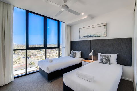 Iconic Kirra Beach Resort - Tourism Townsville 37