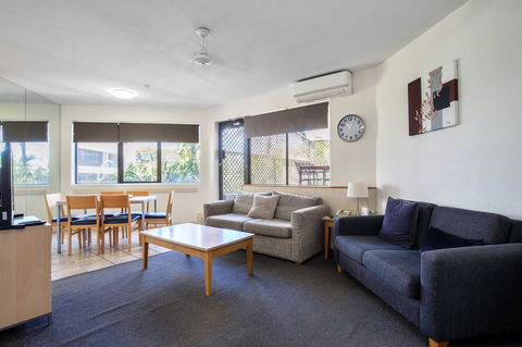 Tiki Hotel Apartments Surfers Paradise - Tourism Townsville 3