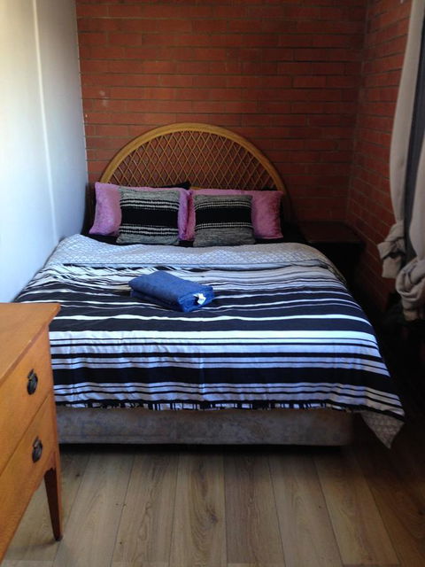 XYL Pets Friendly Seaside Boutique Guesthouse - Tourism Townsville 20