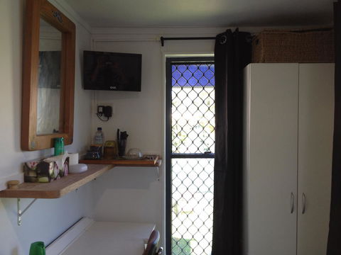 XYL Pets Friendly Seaside Boutique Guesthouse - Tourism Townsville 29