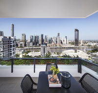 Arise Ivy  Eve Apartments - Tourism Townsville