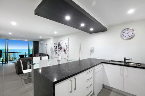 Peninsular Beachfront Resort - Tourism Townsville 34
