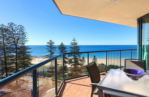 Peninsular Beachfront Resort - Tourism Townsville 18
