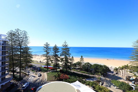 Peninsular Beachfront Resort - Tourism Townsville 0