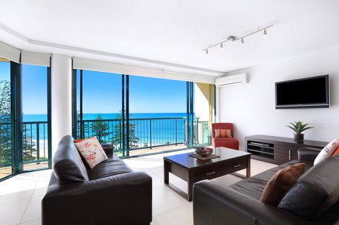 Peninsular Beachfront Resort - Tourism Townsville 8