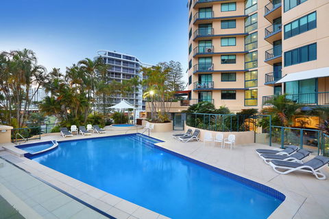 Peninsular Beachfront Resort - Tourism Townsville 30