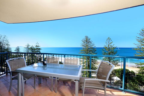 Peninsular Beachfront Resort - Tourism Townsville 9
