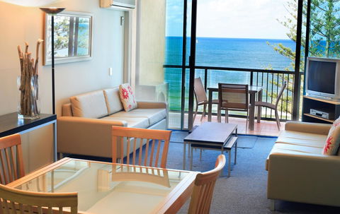 Peninsular Beachfront Resort - Tourism Townsville 43