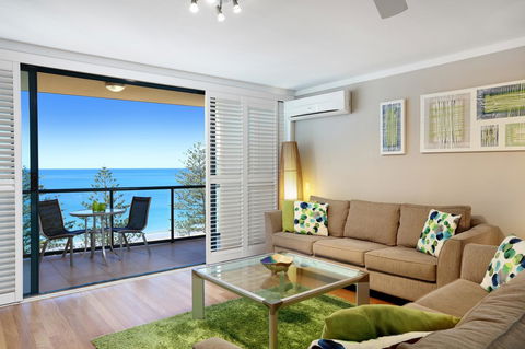 Peninsular Beachfront Resort - Tourism Townsville 1