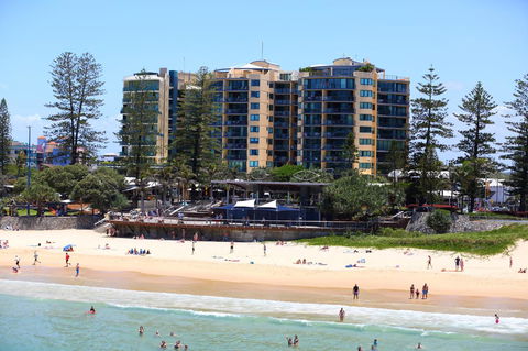 Peninsular Beachfront Resort - Tourism Townsville 31