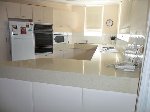 Grosvenor Beachfront Apartments Surfers Paradise - Tourism Townsville 15