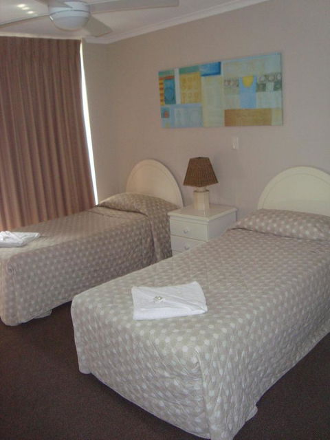 Grosvenor Beachfront Apartments Surfers Paradise - Tourism Townsville 18